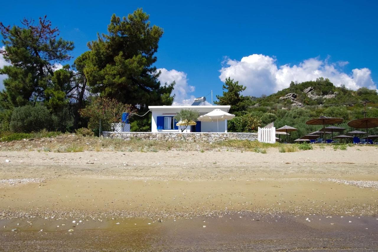 House Kokkalas On The Beach Pyrgadikia Exterior photo