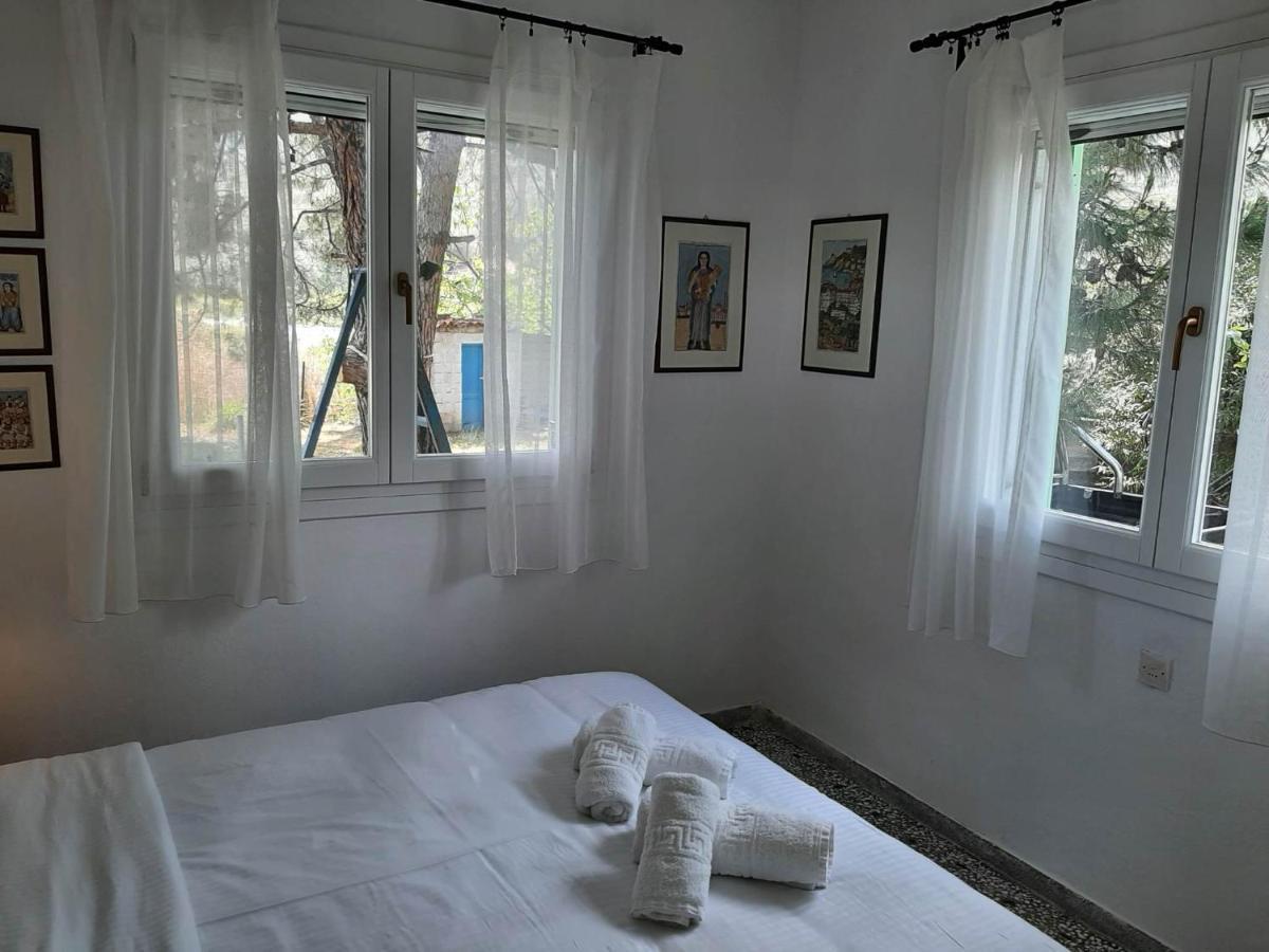 House Kokkalas On The Beach Pyrgadikia Exterior photo
