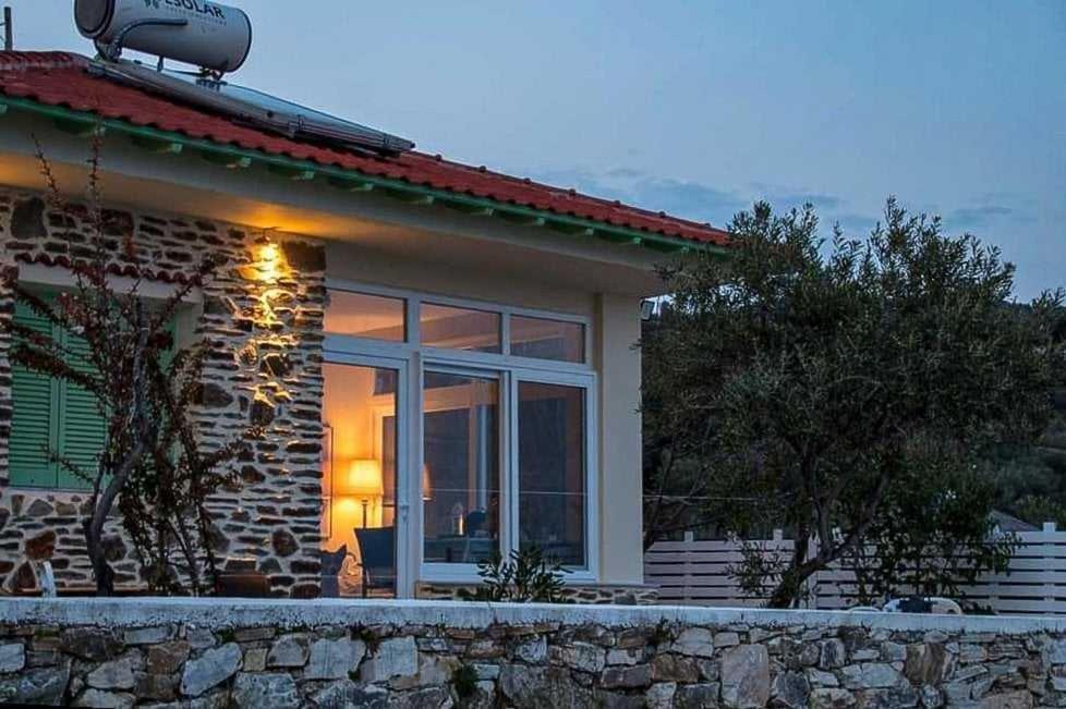 House Kokkalas On The Beach Pyrgadikia Exterior photo